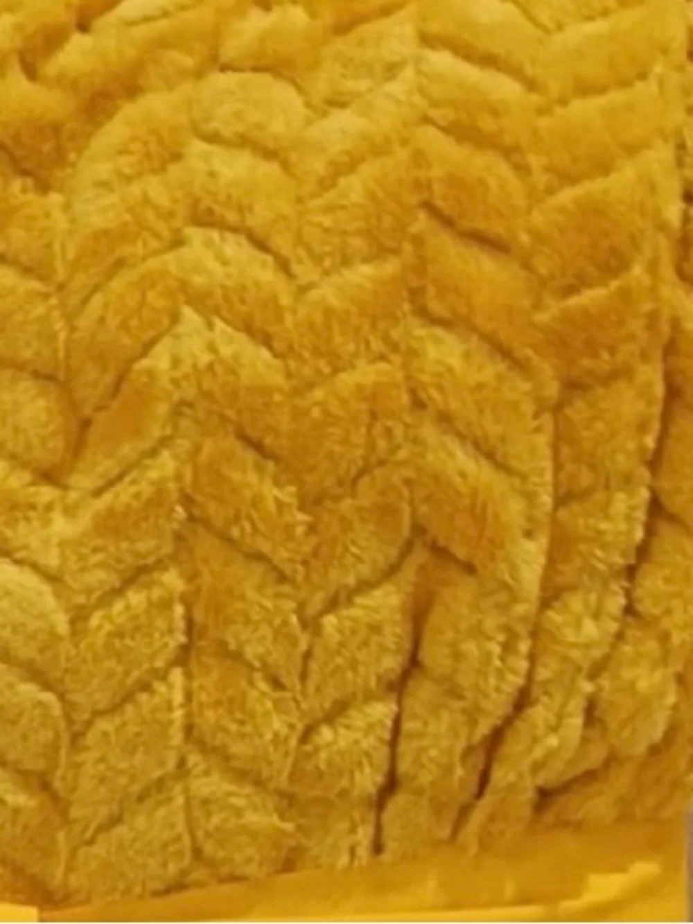 Cozy Golden Yellow Chevron Throw Blanket NEW